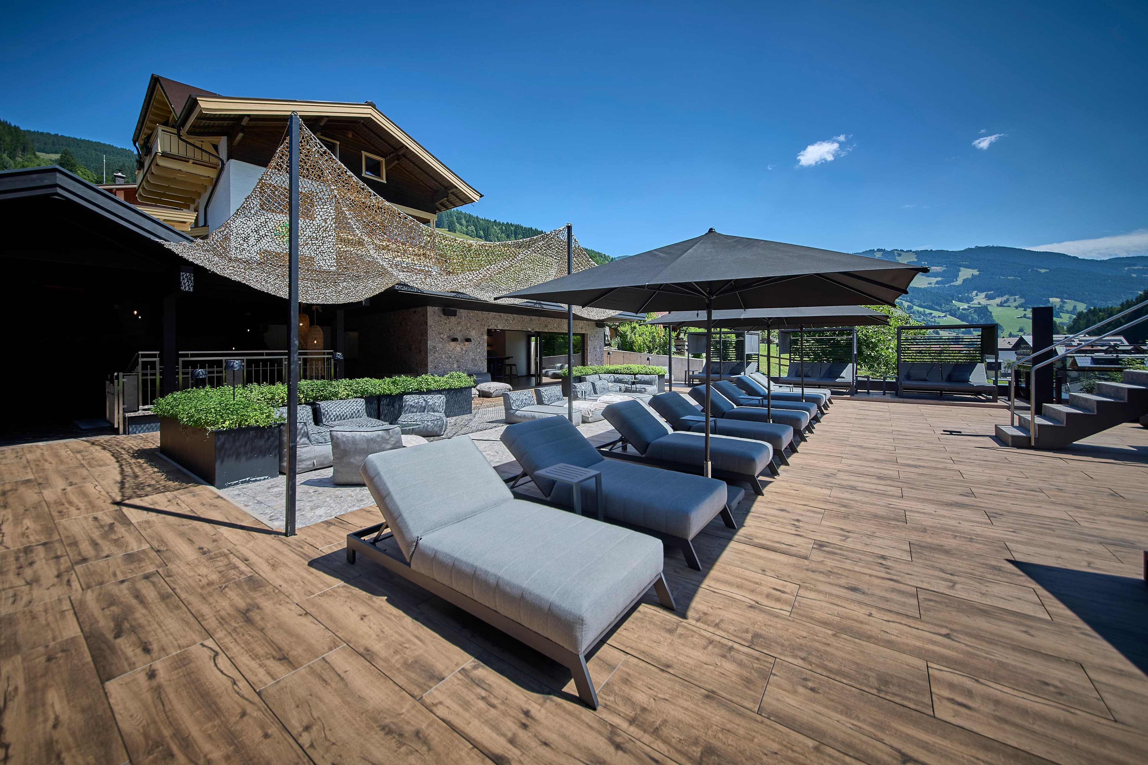 THE POOLHOUSE BOUTIQUE LODGE TOP°7 - Image 2
