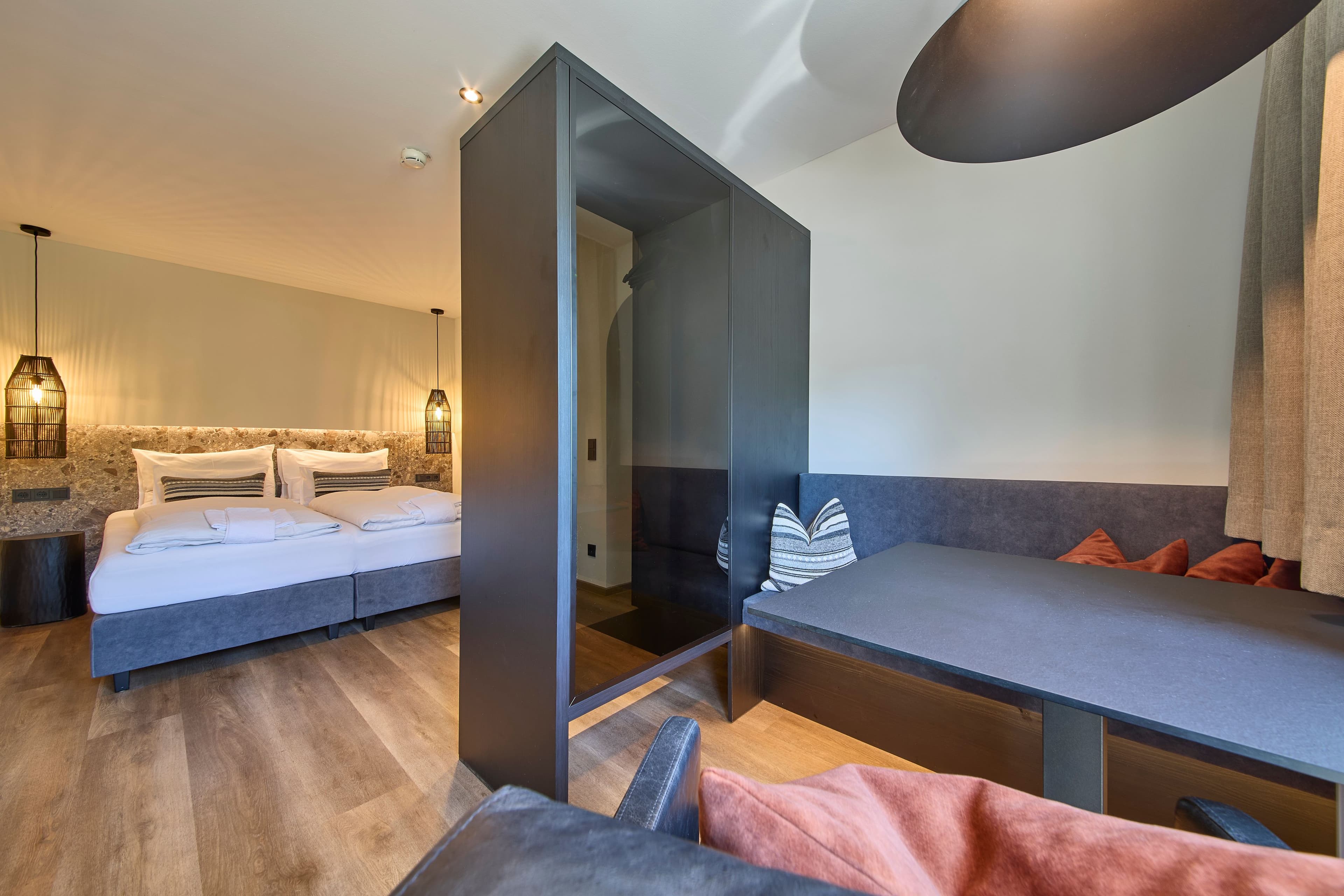 THE POOLHOUSE BOUTIQUE LODGE TOP°Studio - Image 2