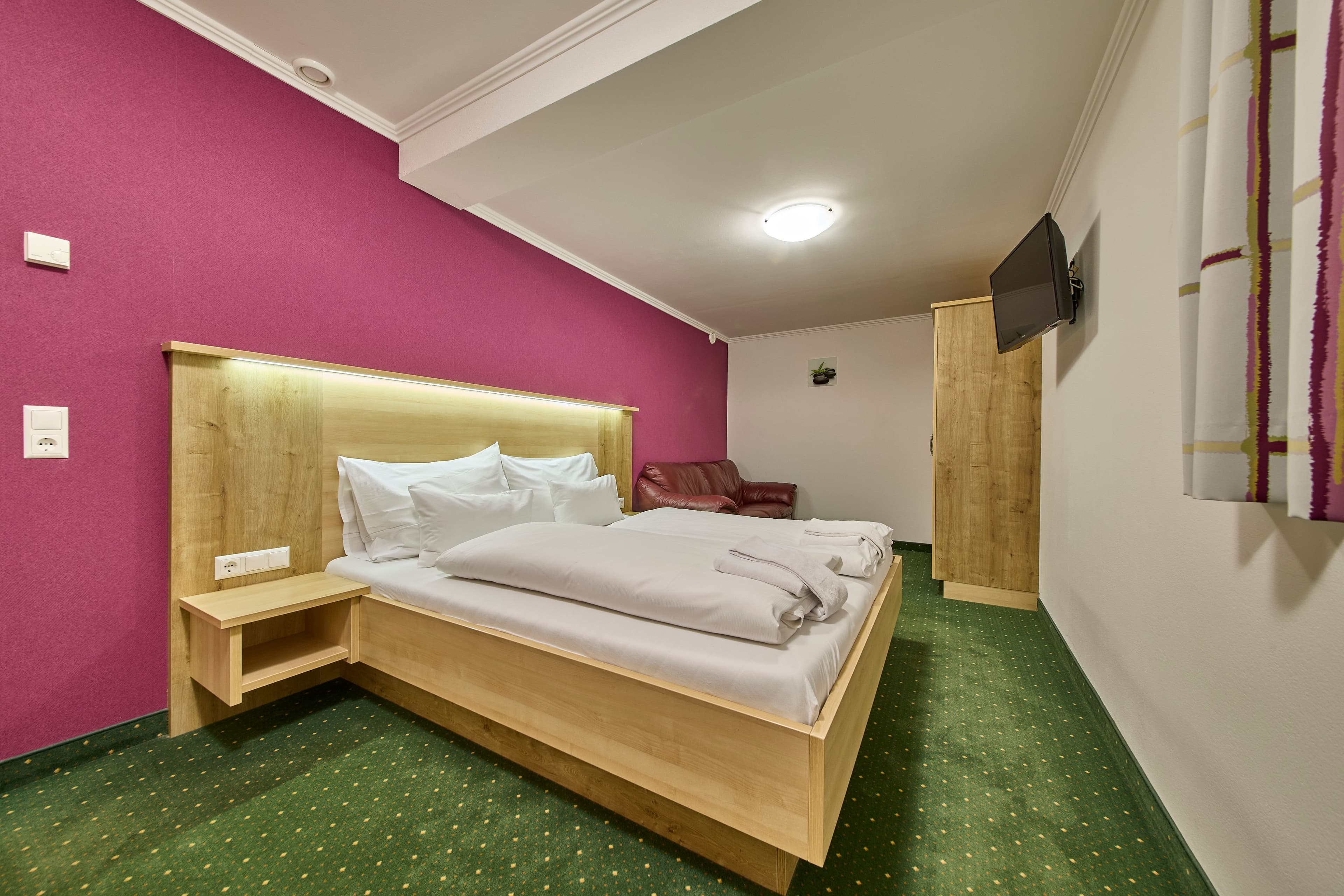 THE POOLHOUSE BOUTIQUE LODGE TOP°10 - Image 3